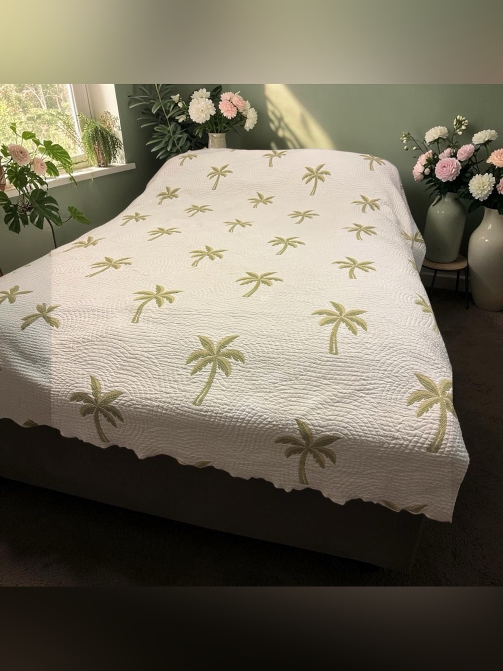 Waverly Quilted Bedspread Embroidered Palm Tree Tropical Queen/ Full 83”x 72”